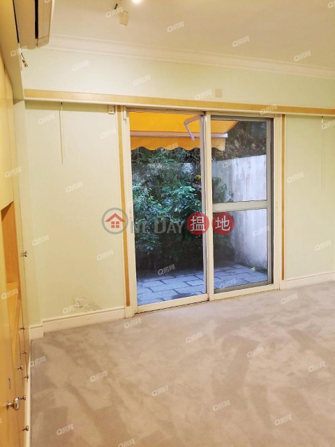 Pine Gardens | 2 bedroom Mid Floor Flat for Sale | Pine Gardens 松苑 _0