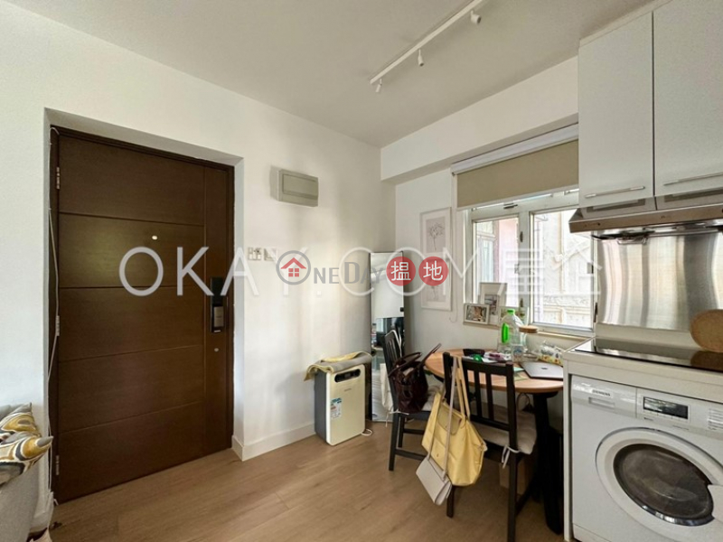 HK$ 5.8M | Tai Hing Building Central District, Cozy 1 bedroom in Sheung Wan | For Sale