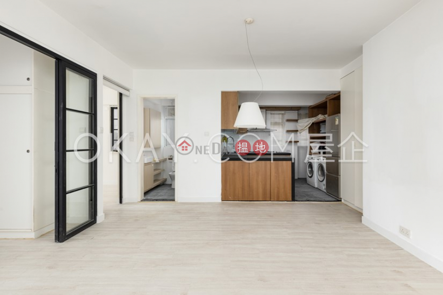 Efficient 3 bedroom with balcony | Rental | La Vogue Court 利華閣 Rental Listings