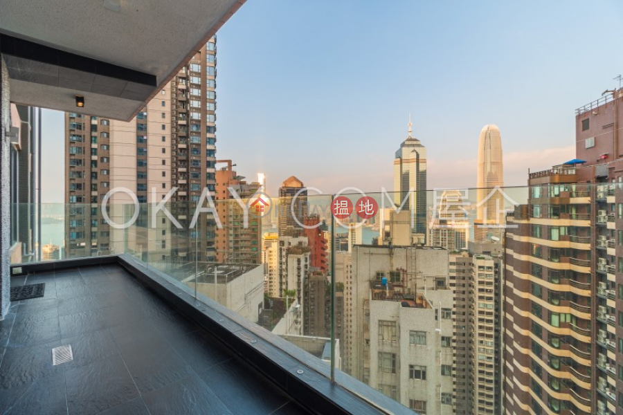 香港搵樓|租樓|二手盤|買樓| 搵地 | 住宅|出售樓盤-3房2廁,極高層,連車位,露台嘉輝大廈出售單位