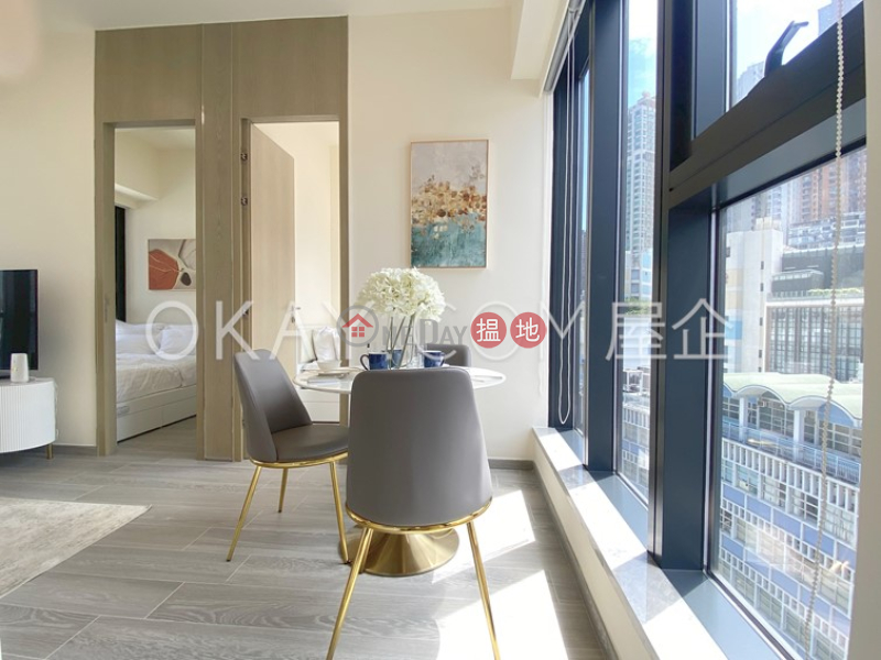 HK$ 38,000/ month 160-162 Queen\'s Road West Western District, Rare 2 bedroom with balcony | Rental