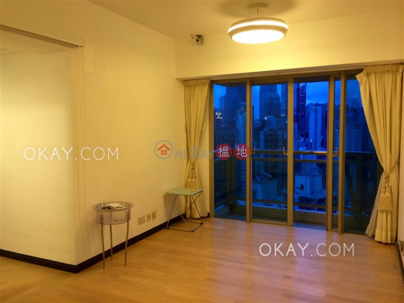 Lovely 3 bedroom with harbour views & balcony | Rental | Centre Place 匯賢居 Rental Listings
