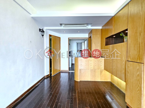 Intimate 2 bedroom on high floor with balcony | Rental | Breezy Mansion 清風大廈 _0