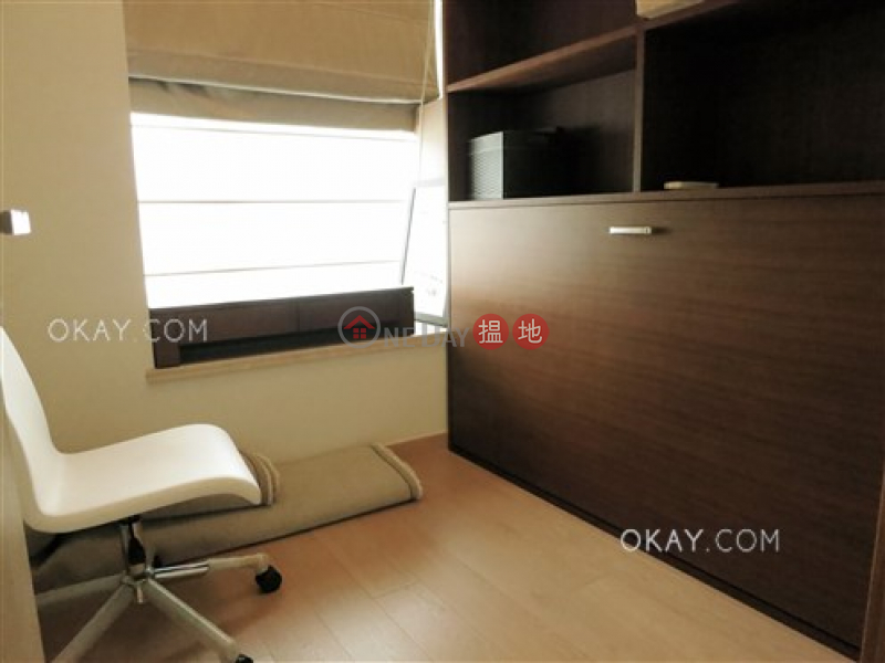 HK$ 35,000/ month, SOHO 189, Western District | Tasteful 2 bedroom on high floor with balcony | Rental
