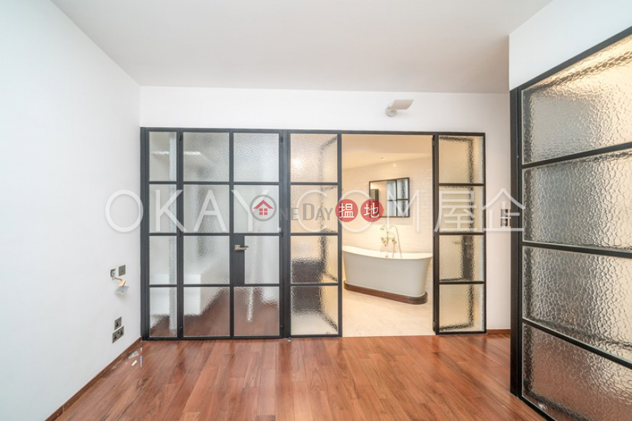 Efficient 2 bedroom with balcony | Rental | 10-16 Oakland Paths | Western District | Hong Kong Rental HK$ 68,000/ month