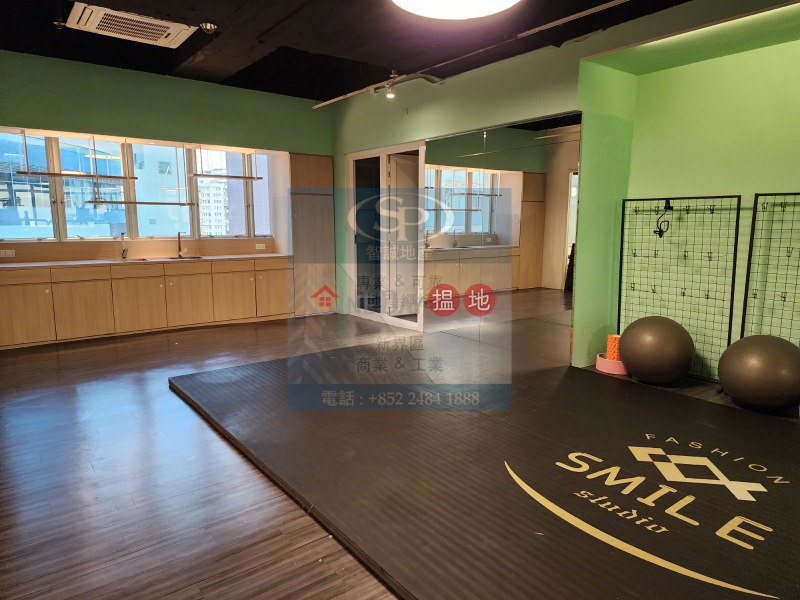 Kwun Tong Po Shau Centre: gym room decoration, whole floor unit | Po Shau Centre 柏秀中心 Rental Listings