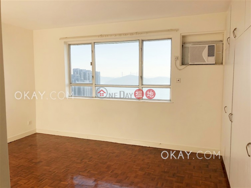 HK$ 53,000/ month | Block 45-48 Baguio Villa, Western District, Efficient 3 bed on high floor with sea views & balcony | Rental