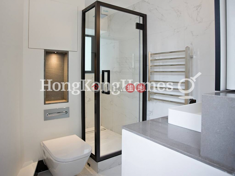 HK$ 21,000/ month | 379 Queesn\'s Road Central, Western District 1 Bed Unit for Rent at 379 Queesn\'s Road Central