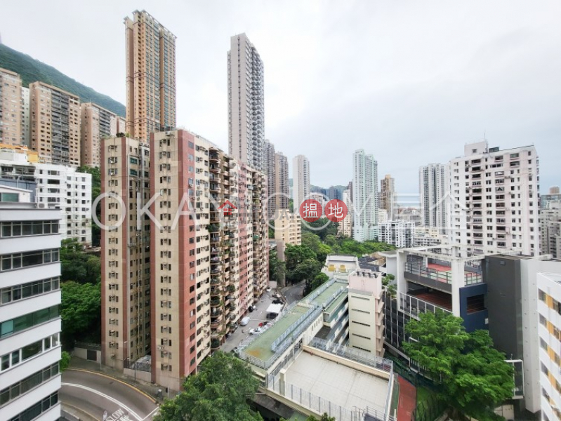 Tasteful 2 bedroom with balcony | For Sale | 2 Park Road 柏道2號 Sales Listings