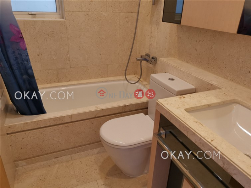 HK$ 33,000/ month Avignon Tower 3, Tuen Mun Nicely kept 4 bedroom with balcony & parking | Rental