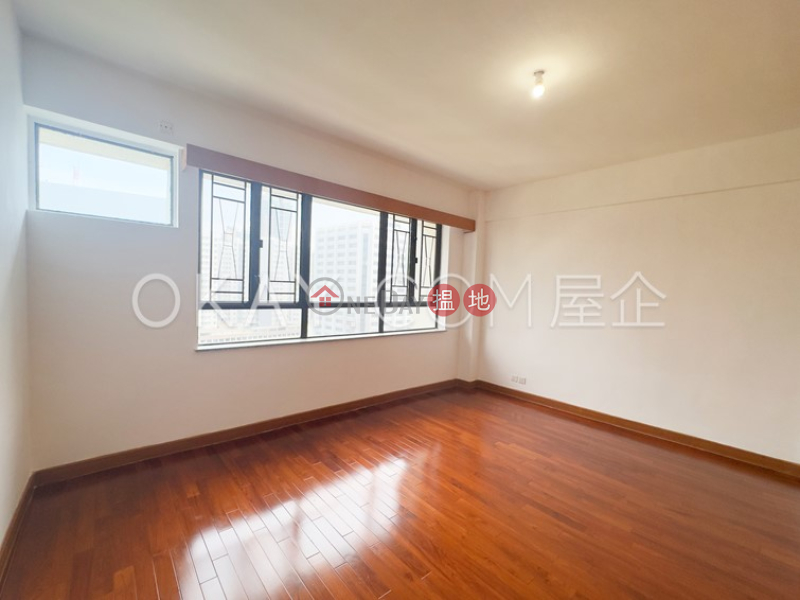 Stylish 3 bedroom with balcony & parking | Rental 11 Ho Man Tin Hill Road | Kowloon City | Hong Kong, Rental | HK$ 52,100/ month