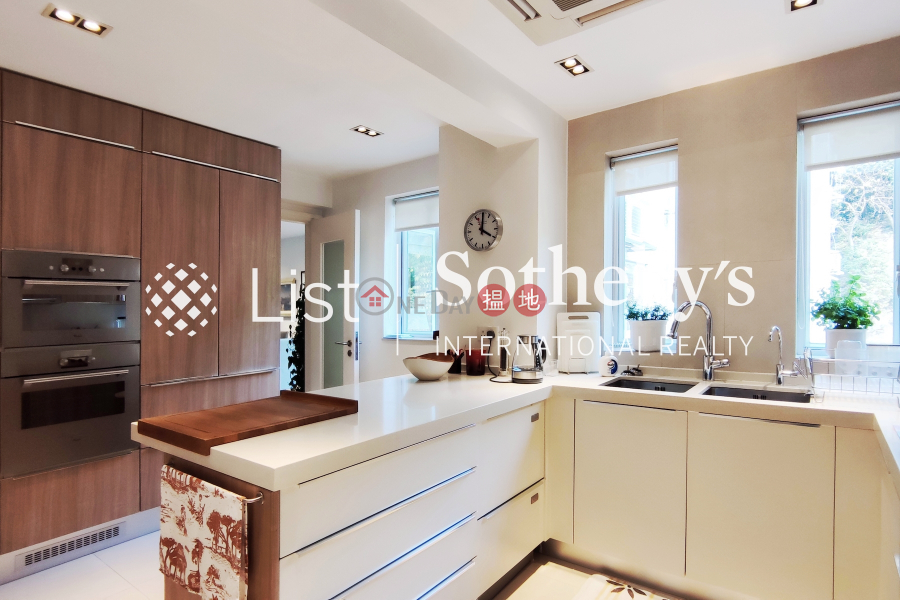 Property for Rent at BLOCK A+B LA CLARE MANSION with 3 Bedrooms | BLOCK A+B LA CLARE MANSION 利嘉大廈A+B座 Rental Listings