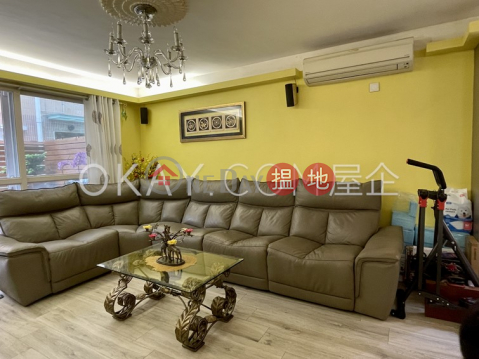 Popular house with terrace, balcony | For Sale | Sheung Yeung Village House 上洋村村屋 _0