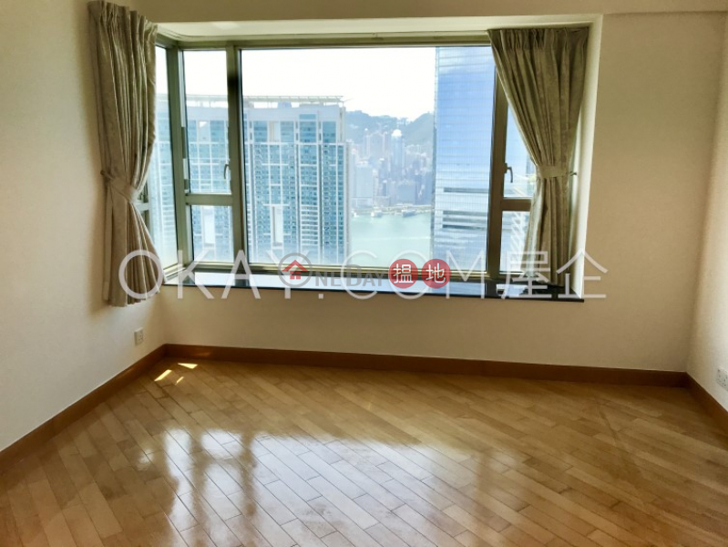 HK$ 55,000/ month Sorrento Phase 2 Block 2, Yau Tsim Mong Luxurious 3 bed on high floor with sea views & balcony | Rental