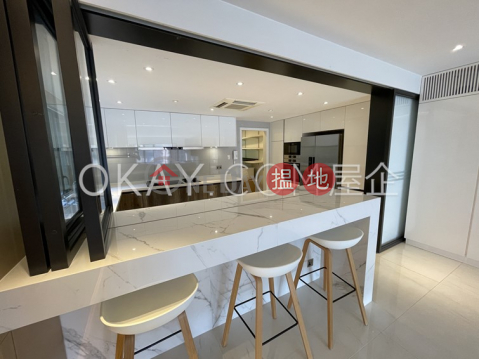 Beautiful 2 bedroom with parking | For Sale | Craigmount 紀園 _0