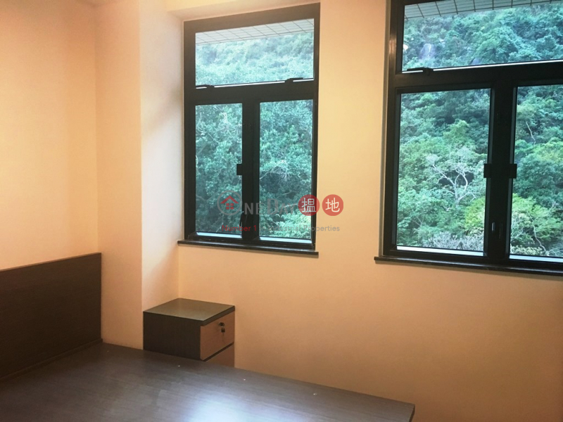 New Deco with roof top, 90 Kennedy Road | Eastern District, Hong Kong Rental | HK$ 45,000/ month