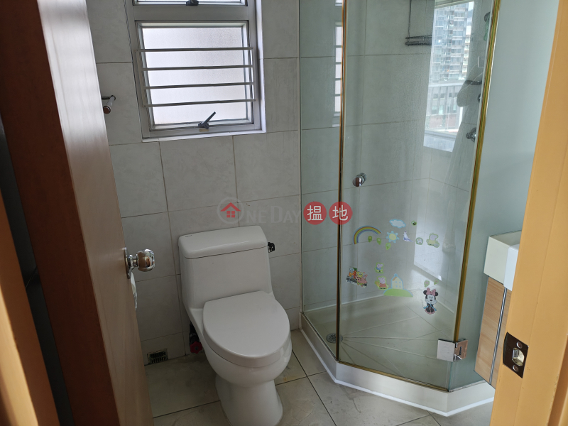HK$ 26,500/ month Tower 4 Phase 1 Metro Harbour View Yau Tsim Mong | Three bedrooms, nice view, renovated, ready to move in