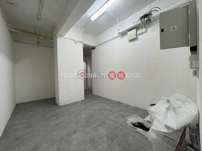 HK$ 33,000/ month | 70-72 Sai Yeung Choi Street South , Yau Tsim Mong, 新裝修，有厠所，三部冷氣