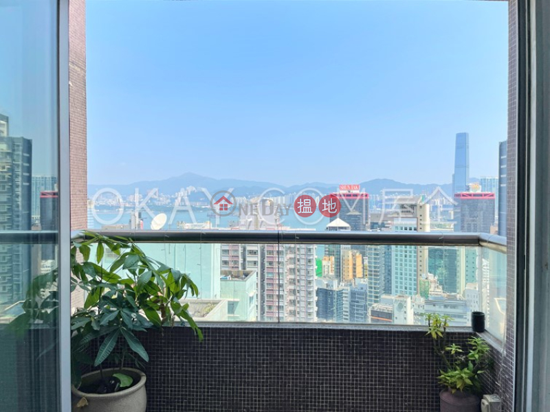Generous 2 bed on high floor with harbour views | For Sale | Sussex Court 海雅閣 Sales Listings