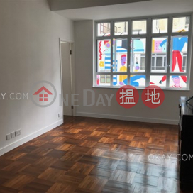 Nicely kept 2 bedroom with rooftop | For Sale | 9 Pak Sha Road 白沙道9號 _0