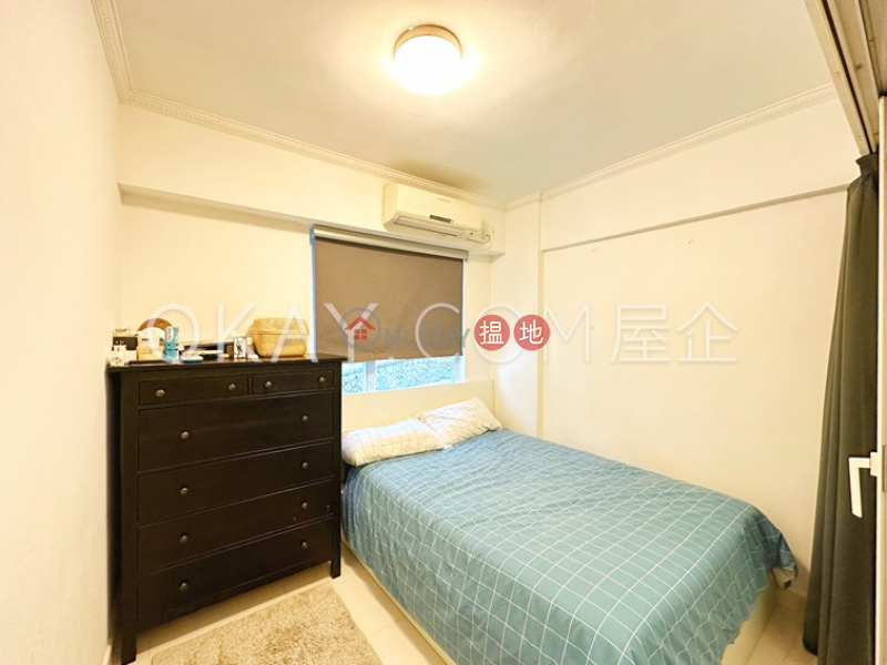 HK$ 6.8M Po Hing Mansion Central District Tasteful 2 bedroom in Sheung Wan | For Sale