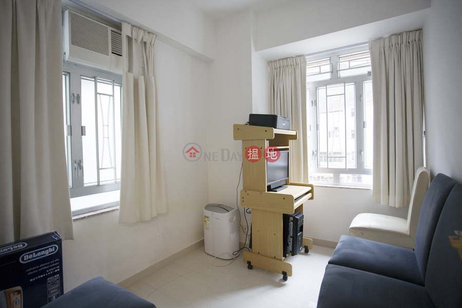 Great Value Apartment For Sale 20-24 Hill Road | Western District, Hong Kong Sales HK$ 6.25M