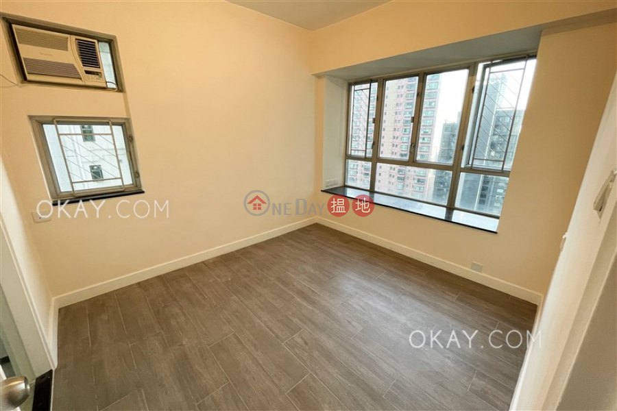 Stylish 3 bedroom in Mid-levels West | For Sale | Floral Tower 福熙苑 Sales Listings