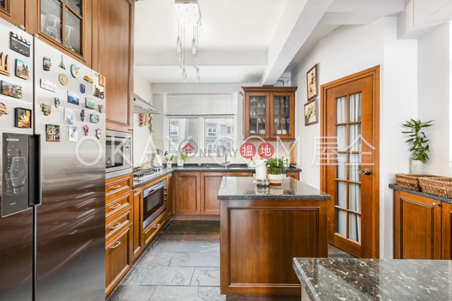 Tasteful 3 bed on high floor with sea views & balcony | For Sale | 42 Discovery Bay Road | Lantau Island Hong Kong, Sales HK$ 14.9M