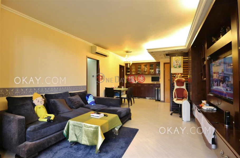 Gorgeous 3 bedroom in Tai Po | For Sale, Grand Palisades Block 6 大埔寶馬山 6座 Sales Listings | Tai Po District (OKAY-S384458)