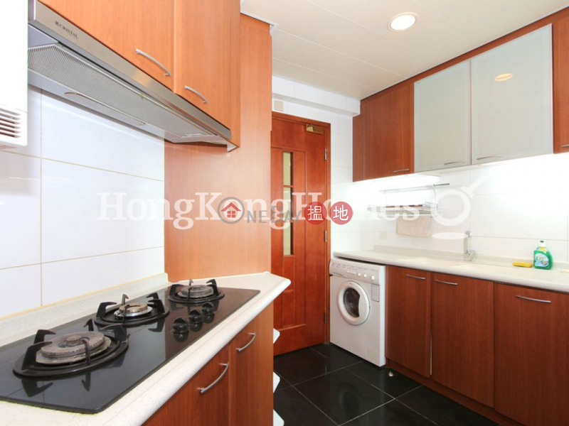 HK$ 38,000/ month | 2 Park Road Western District 3 Bedroom Family Unit for Rent at 2 Park Road