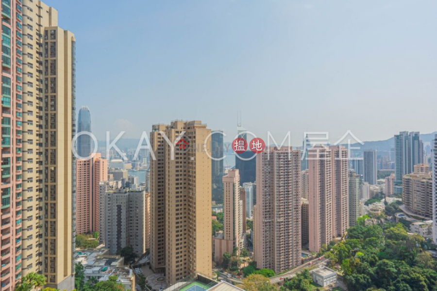 Property Search Hong Kong | OneDay | Residential Rental Listings | Exquisite 3 bedroom with parking | Rental