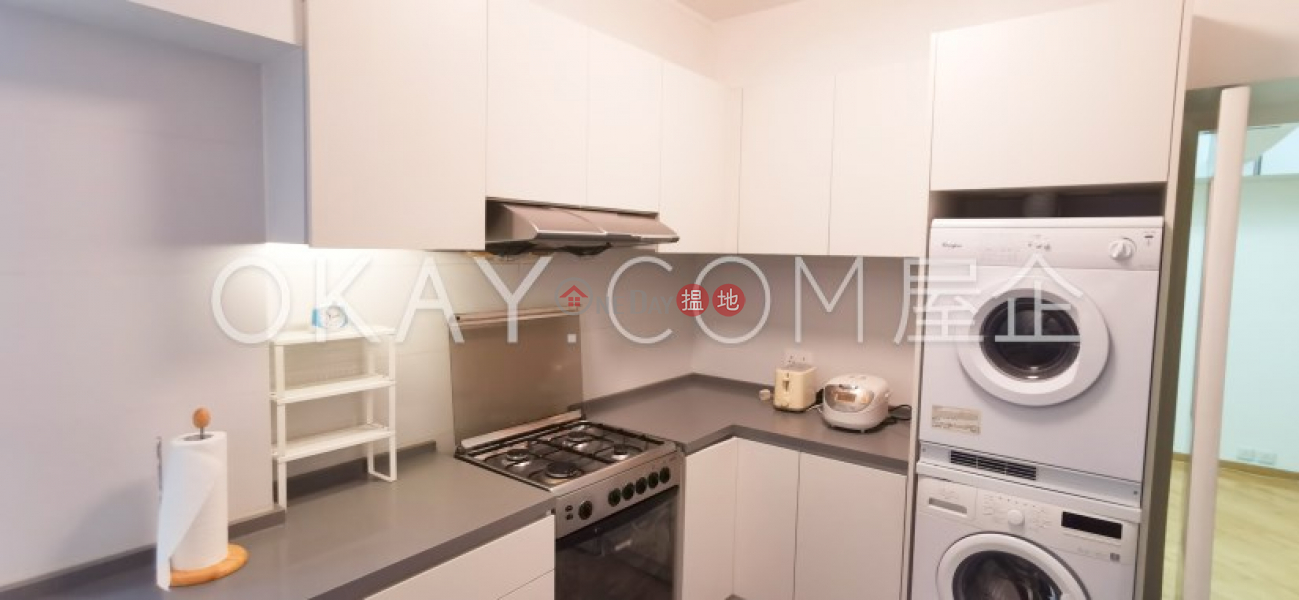Unique 4 bedroom with parking | Rental, Sik King House 適景樓 Rental Listings | Wan Chai District (OKAY-R314925)