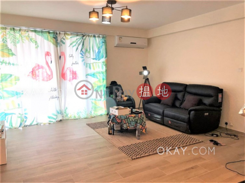 Beautiful 4 bedroom with balcony & parking | Rental | Hanking Court 恆景園 _0