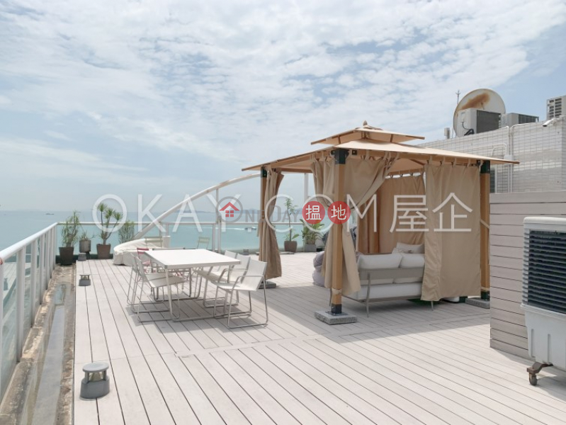 HK$ 75M, Phase 2 Villa Cecil, Western District, Lovely 4 bedroom with sea views, rooftop & balcony | For Sale