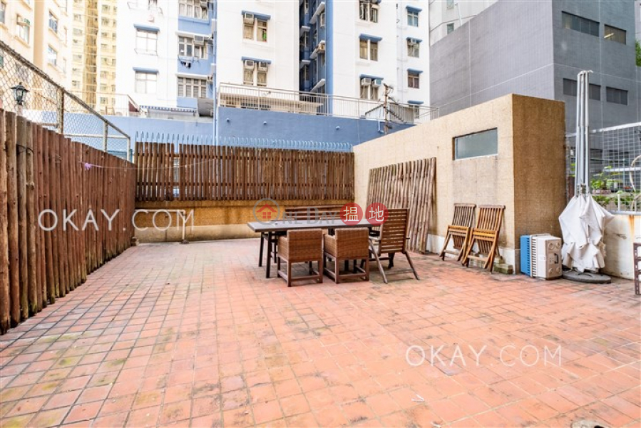 Property Search Hong Kong | OneDay | Residential Sales Listings | Intimate 1 bedroom in Quarry Bay | For Sale