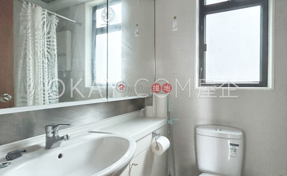 Property Search Hong Kong | OneDay | Residential, Sales Listings | Luxurious 2 bedroom in Mid-levels West | For Sale