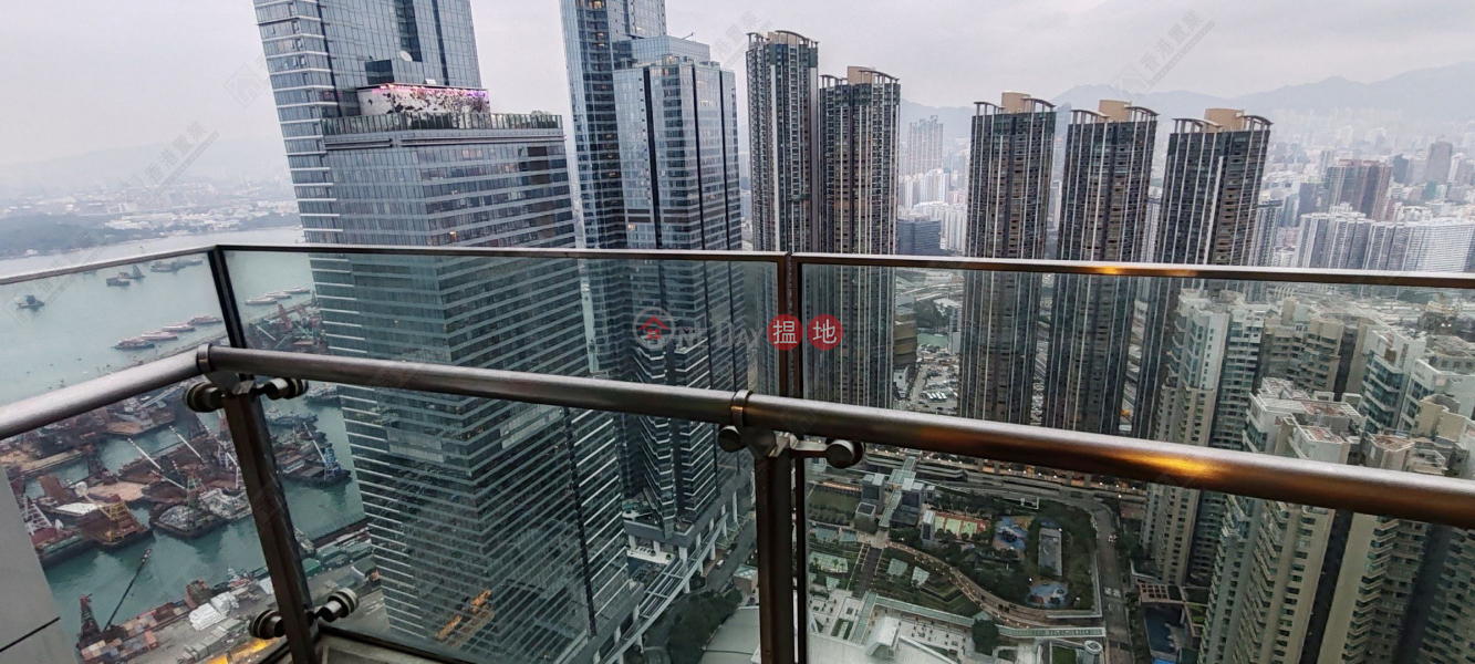 Three bedrooms and one apartment in The Harbourside | The Harbourside Tower 3 君臨天下3座 Sales Listings