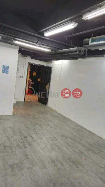 HK$ 10,000/ month, One Vista Summit | Tuen Mun, New commercial building near the West Rail Station, fully air-conditioned, available for immediate viewing.