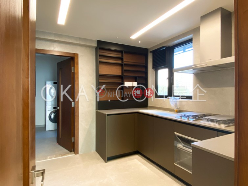 HK$ 60,000/ month, Victoria Coast, Western District | Nicely kept 3 bedroom with sea views & balcony | Rental