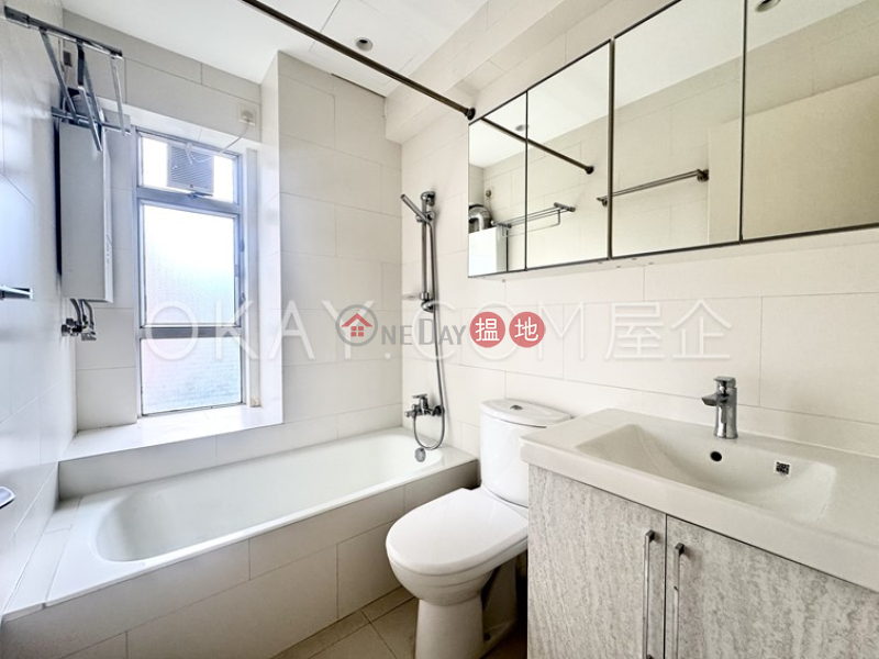 HK$ 55,000/ 月華翠園|西區|3房2廁,實用率高,連車位,露台華翠園出租單位
