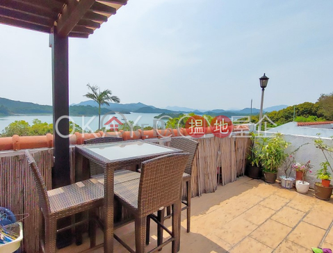 Nicely kept house with rooftop, balcony | For Sale | Clover Lodge 萬宜山莊 _0