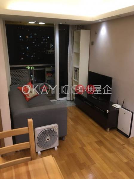 Charming 3 bedroom in Olympic Station | For Sale | Metro Regalia 新港豪庭 Sales Listings
