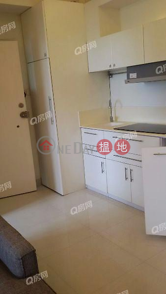 Tat Wo Building | 2 bedroom Mid Floor Flat for Rent 108-110 Aberdeen Main Road | Southern District, Hong Kong | Rental | HK$ 15,500/ month