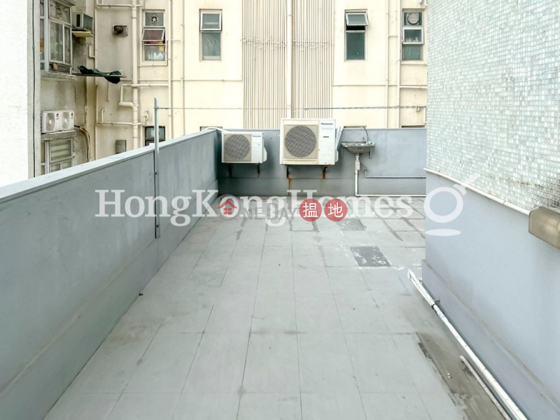 香港搵樓|租樓|二手盤|買樓| 搵地 | 住宅出售樓盤嘉富大廈 A座三房兩廳單位出售