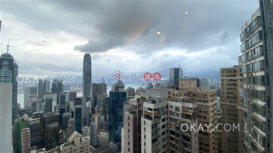 HK$ 23.98M, The Grand Panorama | Western District Gorgeous 2 bedroom on high floor with harbour views | For Sale