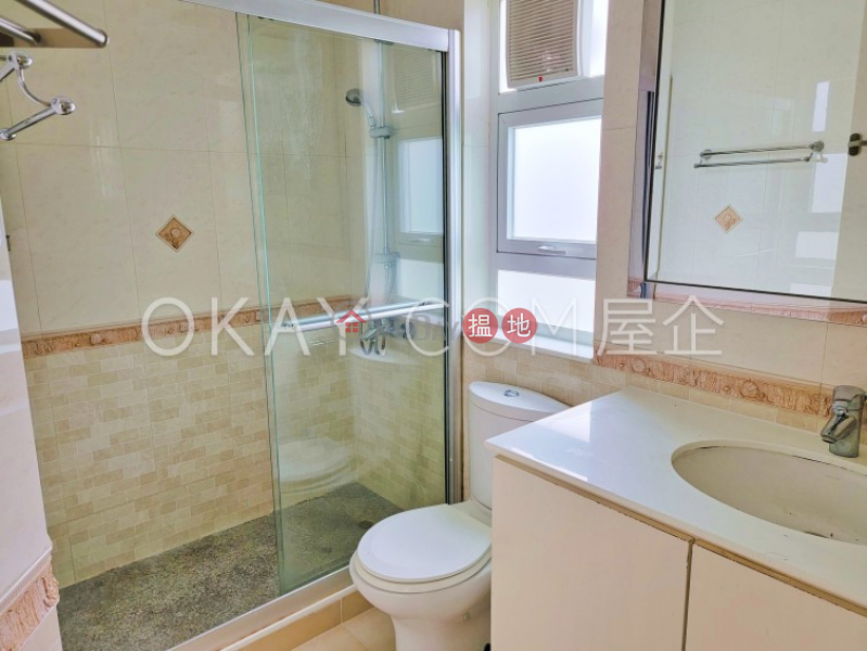 HK$ 12.8M Tseng Lan Shue Village House, Sai Kung, Popular house with rooftop & parking | For Sale