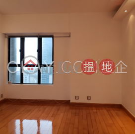 Intimate 2 bedroom on high floor with sea views | For Sale