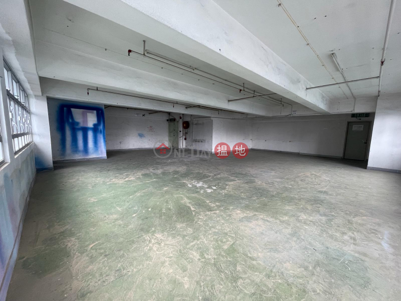 Property Search Hong Kong | OneDay | Industrial Rental Listings Kwai Chung Yip Shing Industrial Center: Warehouse Decoration And With Inside Toilet