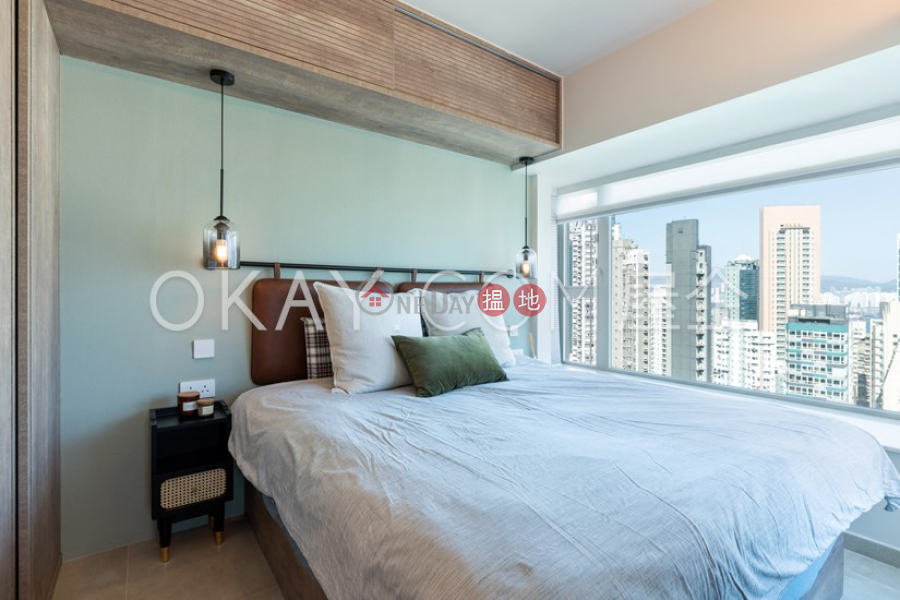 Nicely kept 2 bedroom with balcony | Rental | Centre Place 匯賢居 Rental Listings