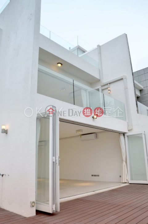 Stylish house with sea views, terrace & balcony | Rental | Capital Villa 歡景花園 _0